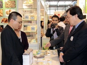 Vietnam seeks investment opportunities at SIAL Paris 2012 - ảnh 1